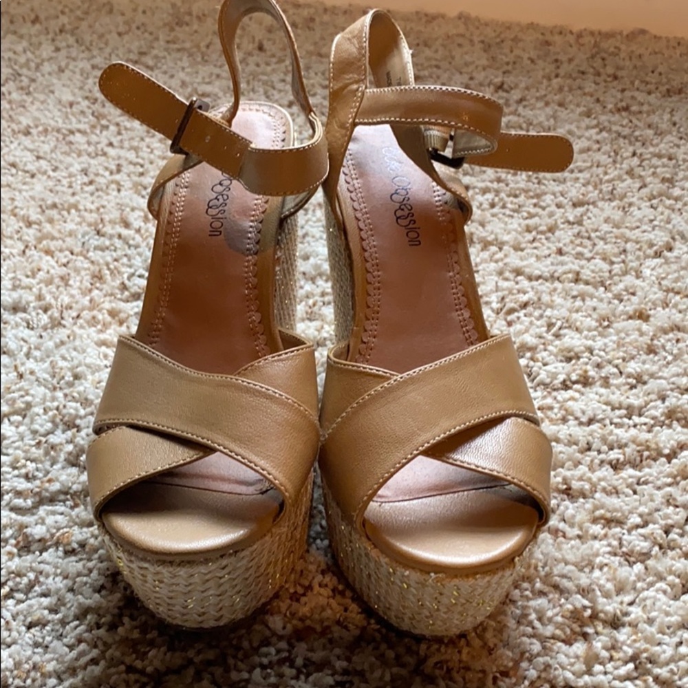Tan Wedges